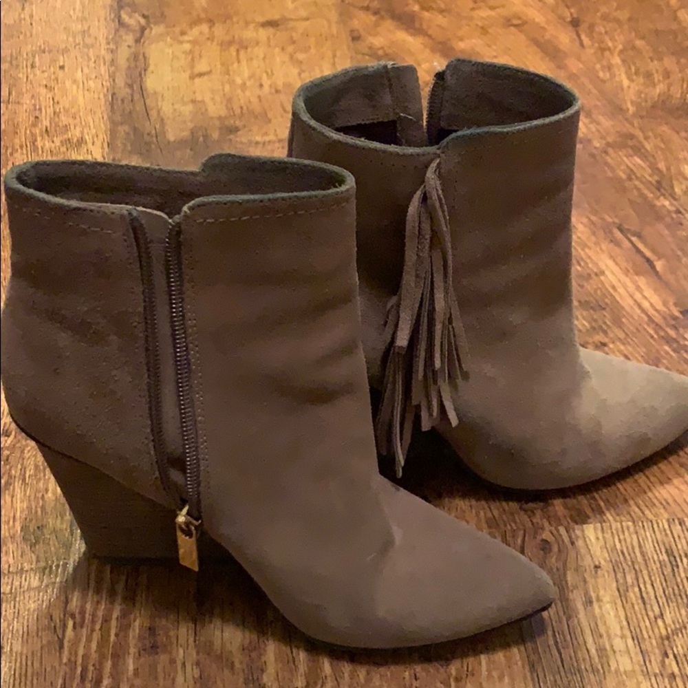 ISOLA ANKLE BOOTIES